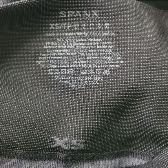 Spanx Look At Me Now Seamless Moto Leggings Size XS NWOT - Picture 6 of 7